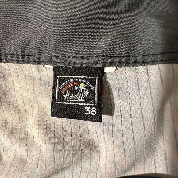 Quiksilver Highline ~ Mens Boardshorts ~ size 38 ~ black with leaf print - Picture 8 of 12